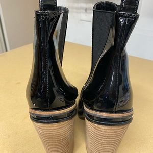 Band New Aldo Chelsea boots size 7